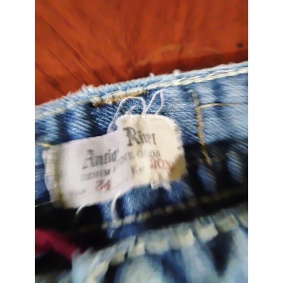 Antique Rivet Denim Jeans - Size: 34 X 32     (1133) - Picture 3 of 7